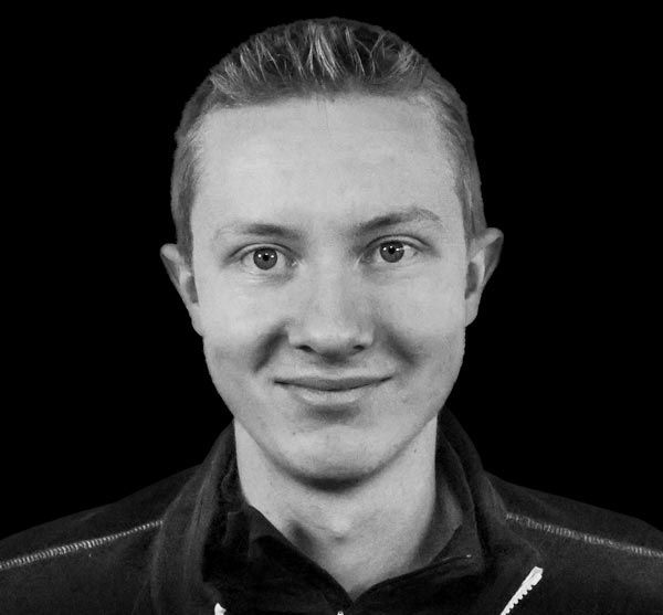 Portraitaufnahme von Flo Popp - VA-Techniker und Lichtdesigner bei SES